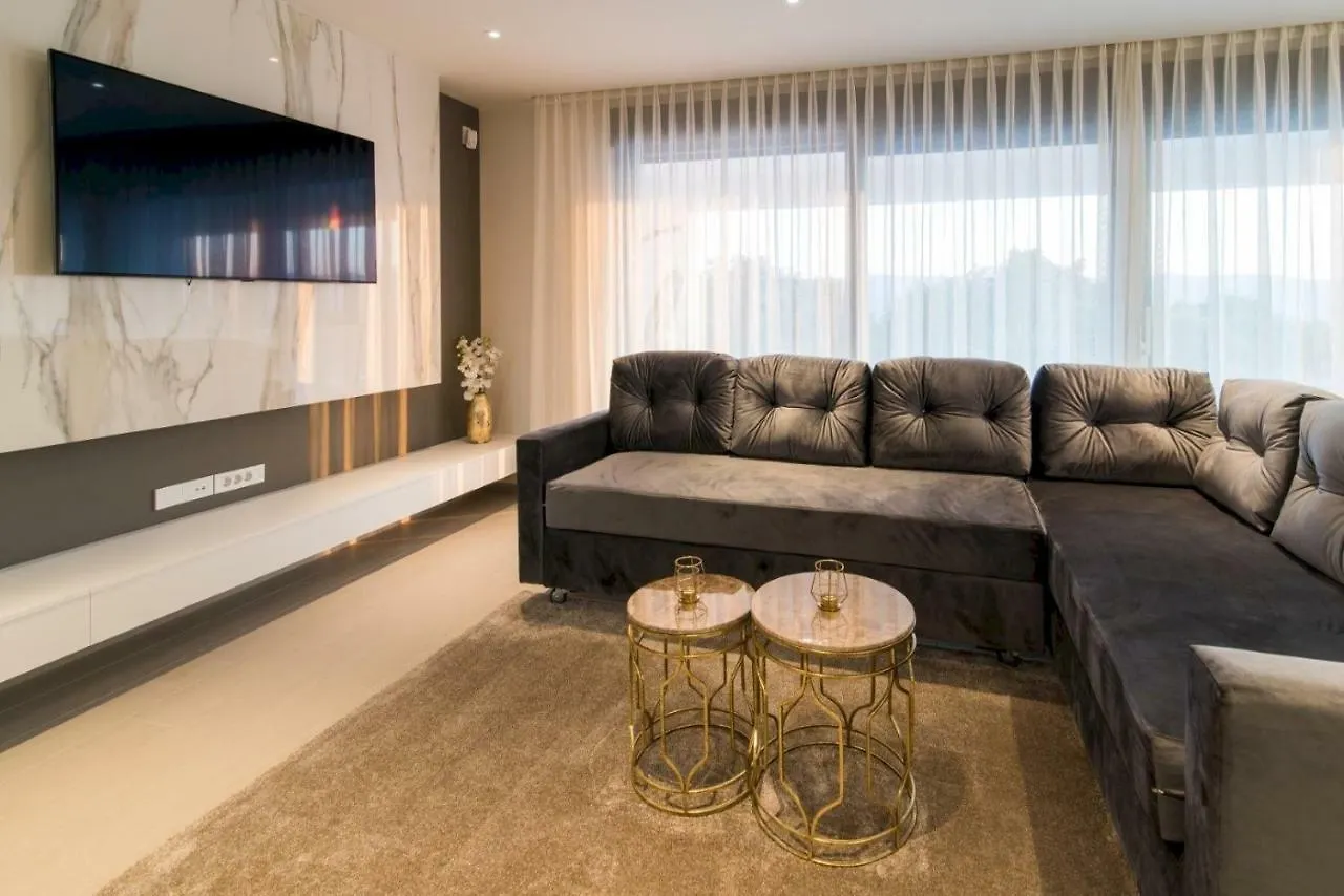 Luxury Villa Viktorija Linardići 0*,  Hırvatistan
