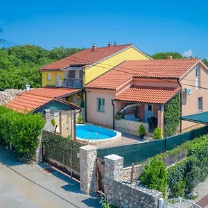 Ferienhaus Ana - Mlk135 By Interhome, Šilo